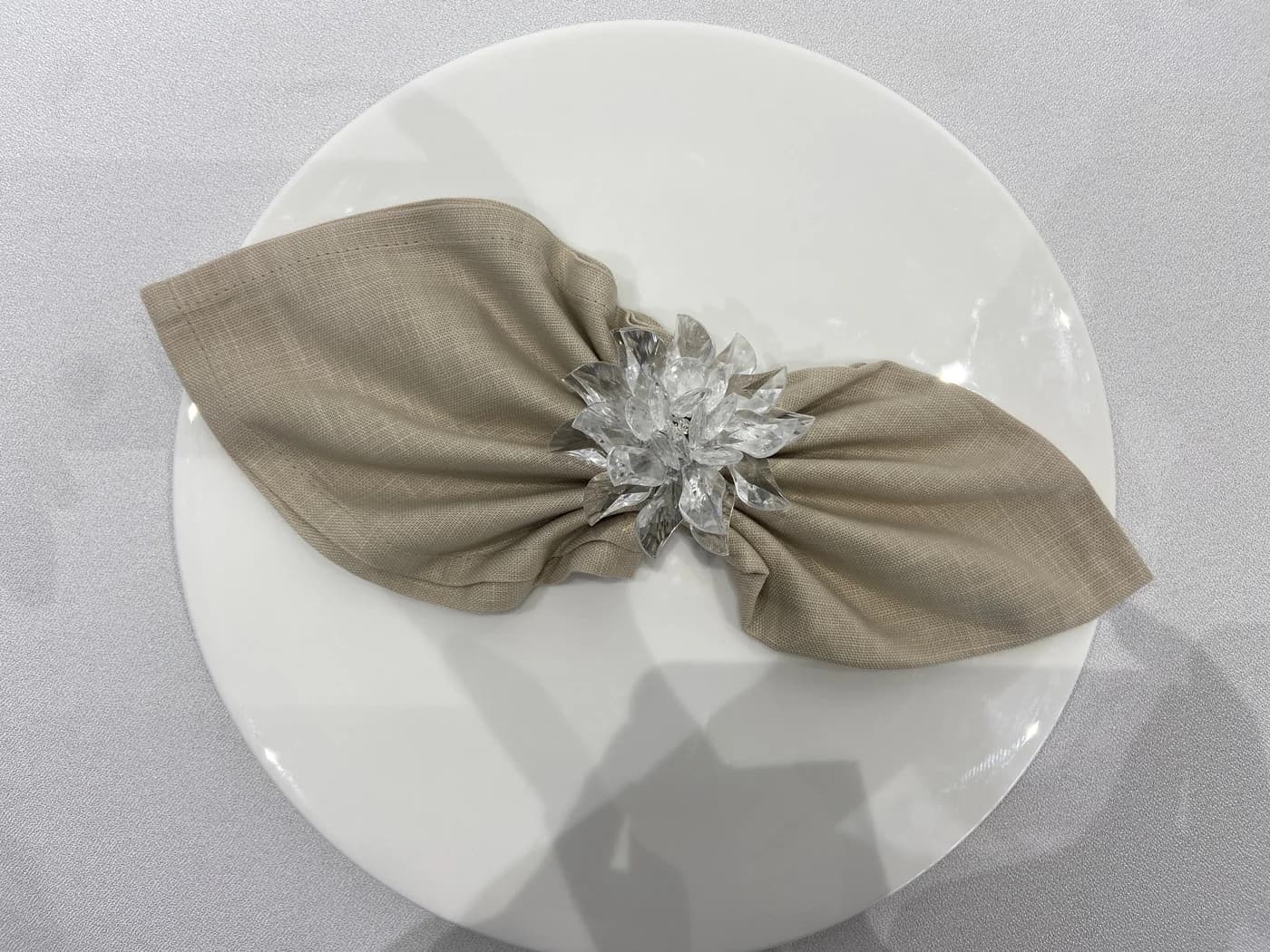 Linen-look napkins, Natural tone