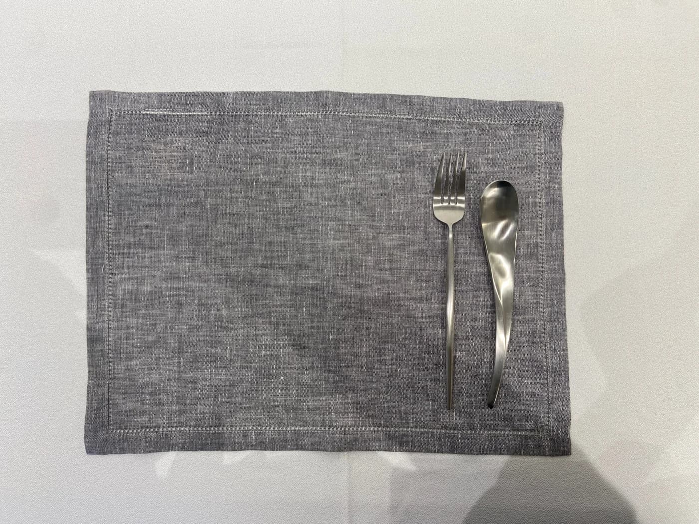 Slub-texture placemats, Grey