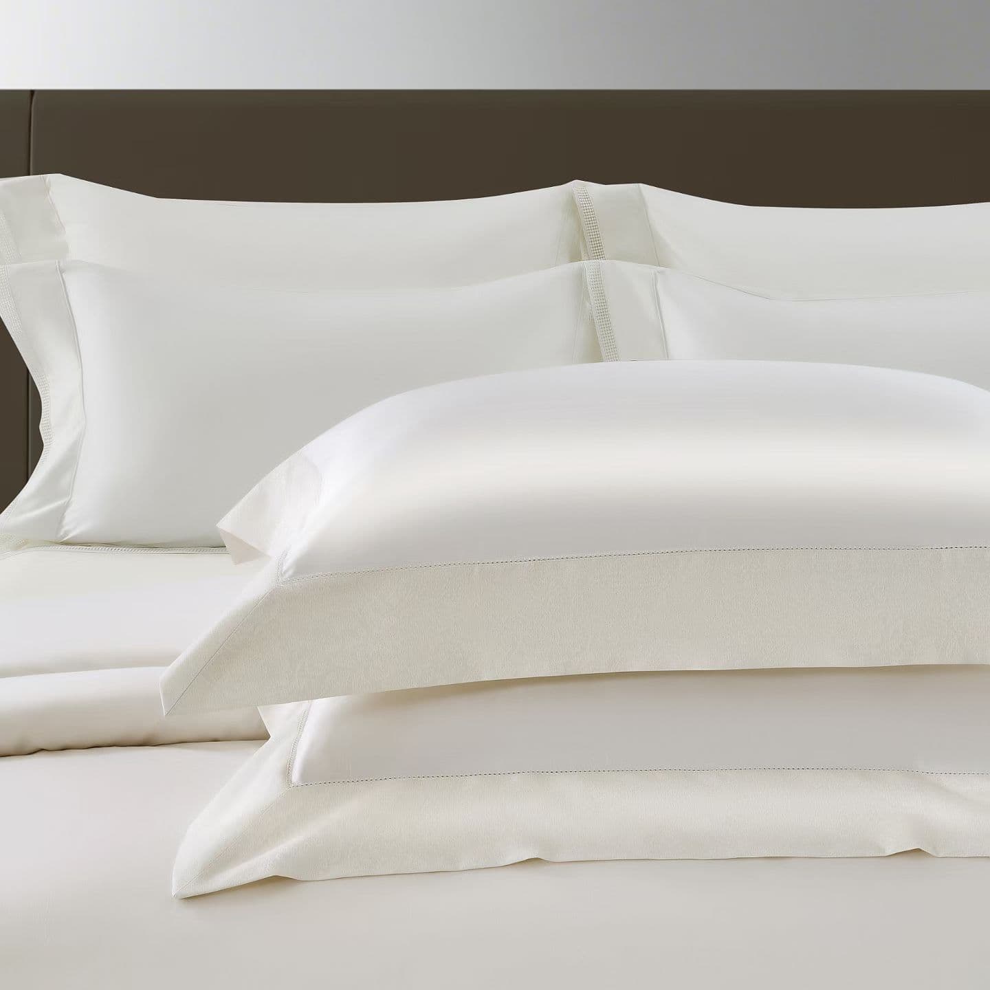 Finished hotel bedding presentation